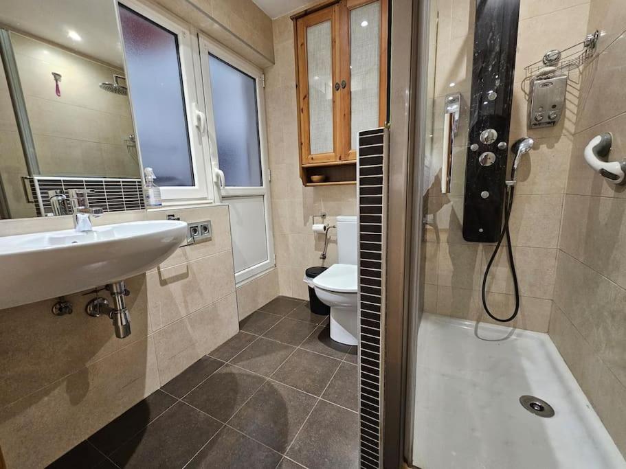 636A Gran Apartamento En Pleno Centro Oviedo Bagian luar foto