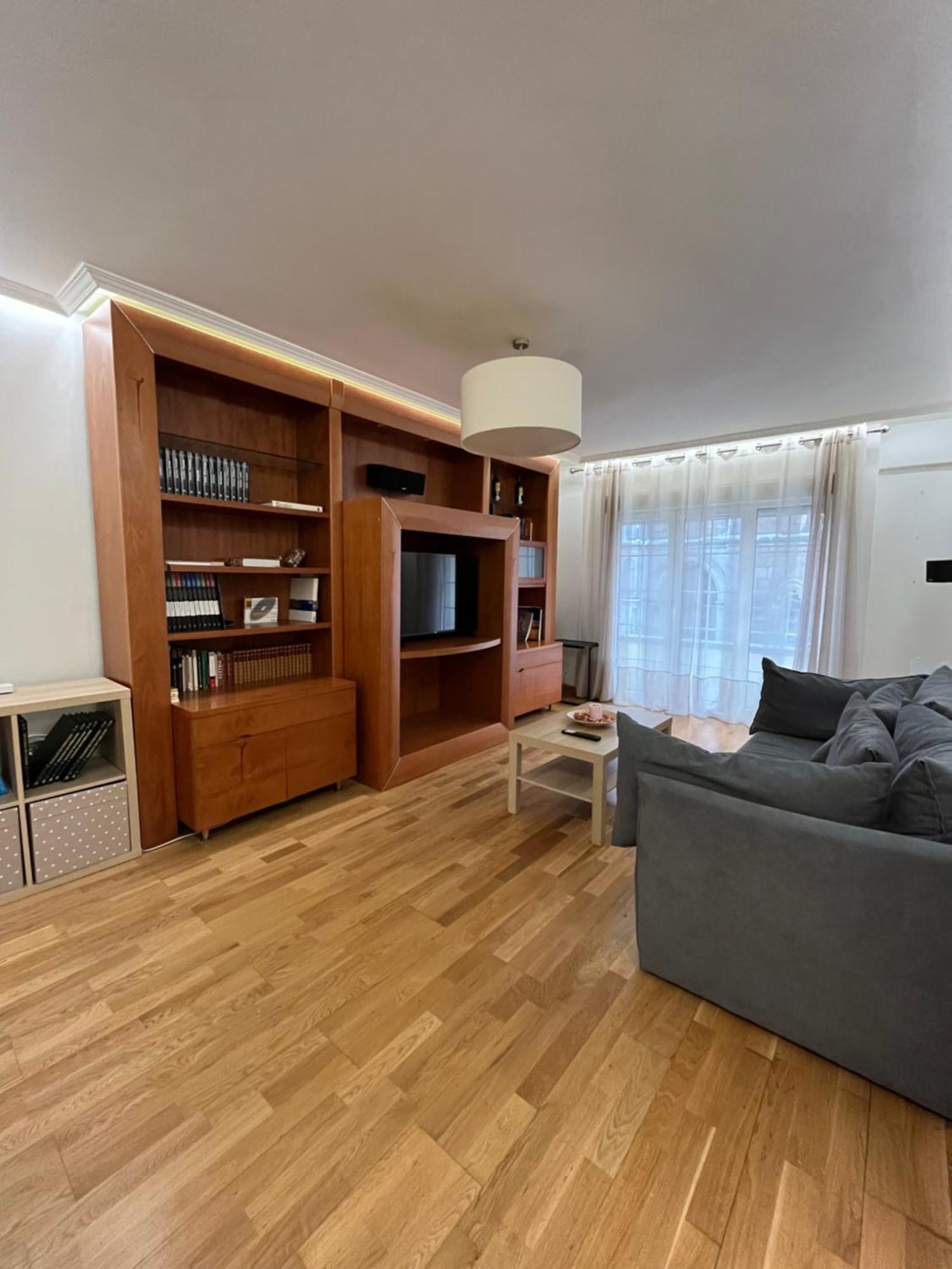 636A Gran Apartamento En Pleno Centro Oviedo Bagian luar foto